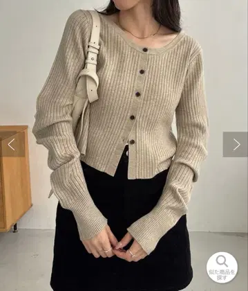 카프리슈 마쥬 커브 슬리브 리브 니트 베이지