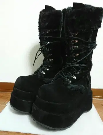 demonia bear-202 통굽 부츠 US11