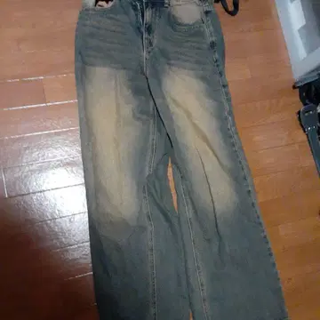 페이드 가공 하이웨스트 데님 팬츠 S