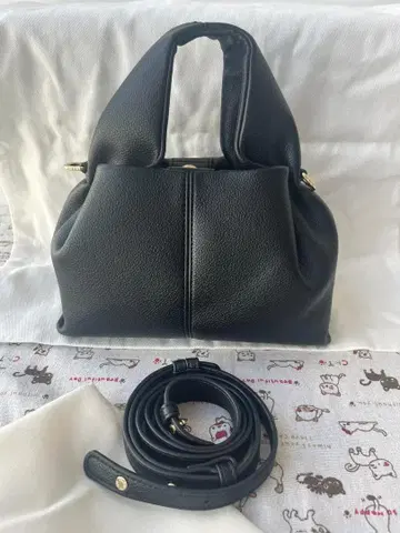 새상품급 숄더백 블랙