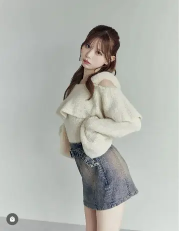 EATME 이토미 인조 모피 스트랩 오프숄더 리브 니트
