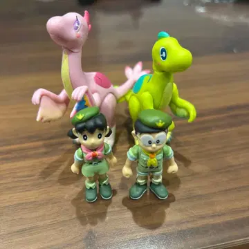 아니아 도라에몽 피규어