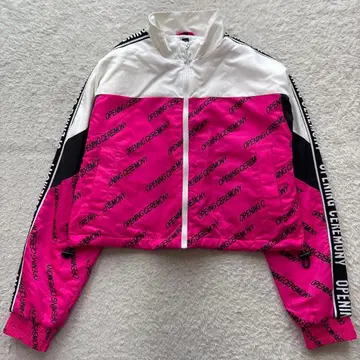 오프닝 세레모니 크롭 웜업 자켓 로고 프린트