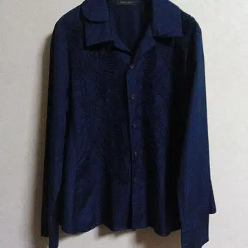 새상품급 크레센도 / 디자인 블라우스 네이비
