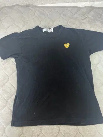 PLAY 하트 로고 블랙 T셔츠 L