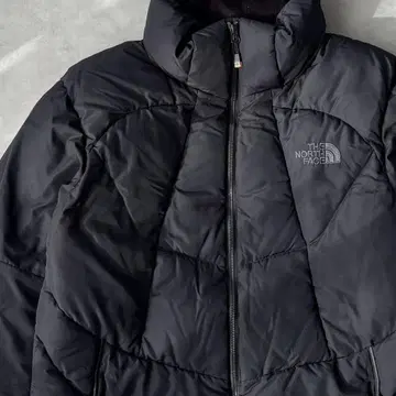 15495 THE NORTH FACE 자수 로고 다운 자켓
