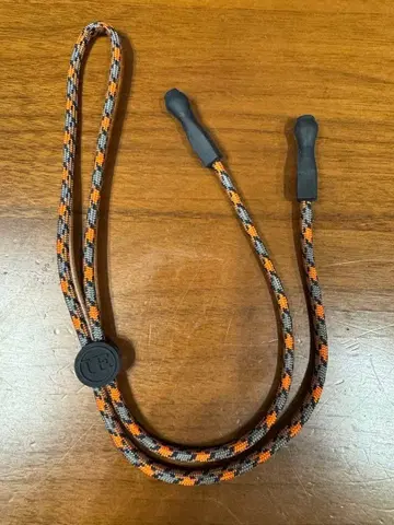 유니폼 익스페리먼트 프라그먼트 로고 안경 스트랩