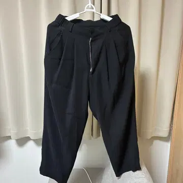 Lui's 더블 페이스 새틴 와이드 테이퍼드 팬츠