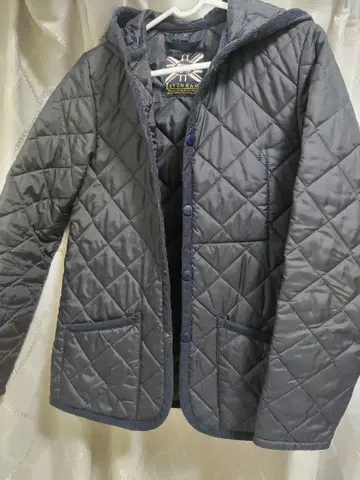 LAVENHAM 퀼팅 자켓 36 네이비