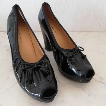 새상품급!! 츠모리치사토 워크 천연 가죽 펌프스 23.5cm