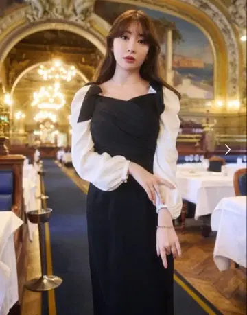 herlipto Faubourg Shoulder Ribbon Dress