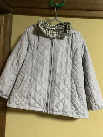 퀼팅 자켓 후드 부착 라이트 그레이