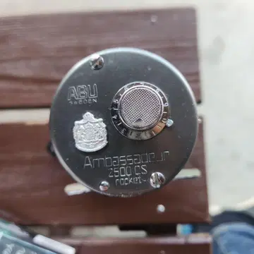 ABU Garcia 앰버서더 2500C 중고품