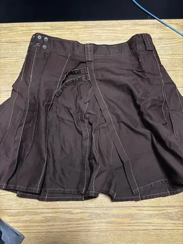 Damn Near Kilt 'Em 브라운 숏팬츠