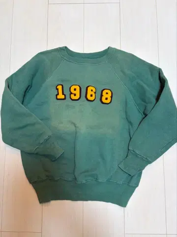 그린 컬러 1968 자수 속기모 트레이닝복