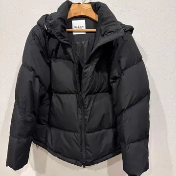 plage Hakuu 블랙 다운 자켓