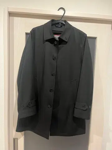 Mr.JUNKO 블랙 트렌치코트