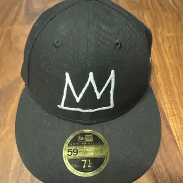 59FIFTY 블랙 왕관 자수 캡