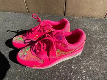 에어 맥스 스니커즈 핑크 꽃무늬 자수