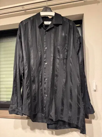 WELLDER Asymmetry Long Sleeve Shirt