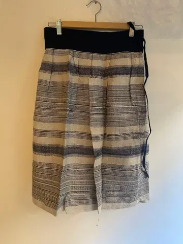 스트라이프 캐주얼 스커트