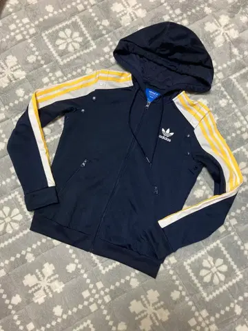 새상품급 아디다스 2way 저지