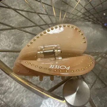 POETTE 베이지 펄 헤어 클립