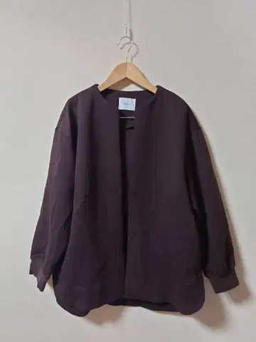 CLOCHE 크로셰 종이상자 미들 기장 자켓