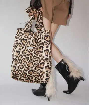 musubore 와이드 숄더 로고 토트