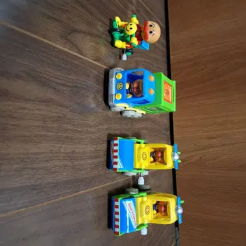 호빵맨 캐릭터 차량 4세트 뽑기 게임