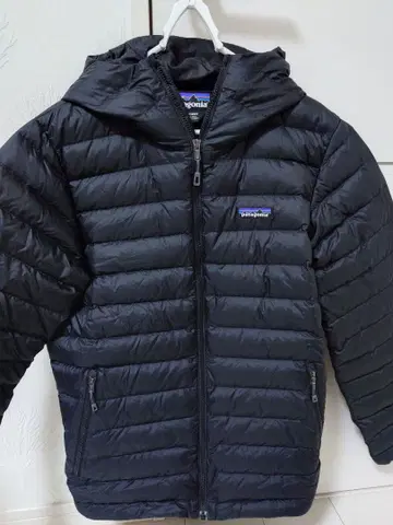 새상품급 파타고니아 다운 스웨터 후디 S 블랙