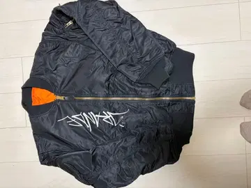 ariana grande tour MA-1 굿즈