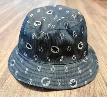 헌팅월드 모노그램 버킷햇 캡