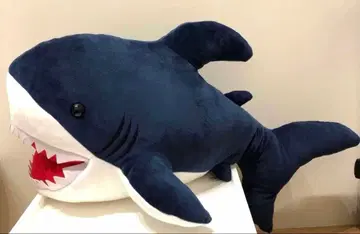 네이비 상어 봉제 인형 손을 넣을 수 있는