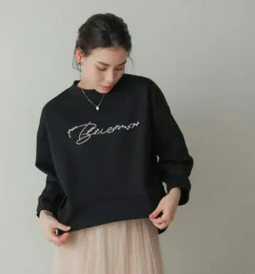 Bou Jeloud 펄 자수 로고 트레이닝복 블랙 새상품 렙심