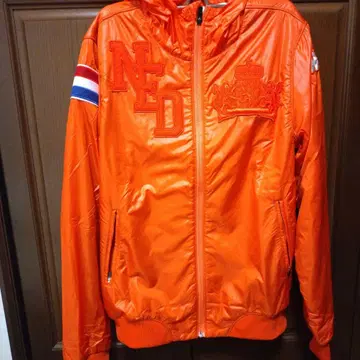 오렌지 후드 부착 점퍼 NED