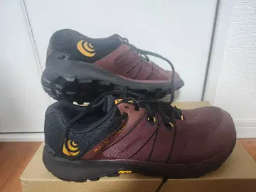 토포 애슬레틱스 트레일 러닝화 RUNNAVENTURE 4