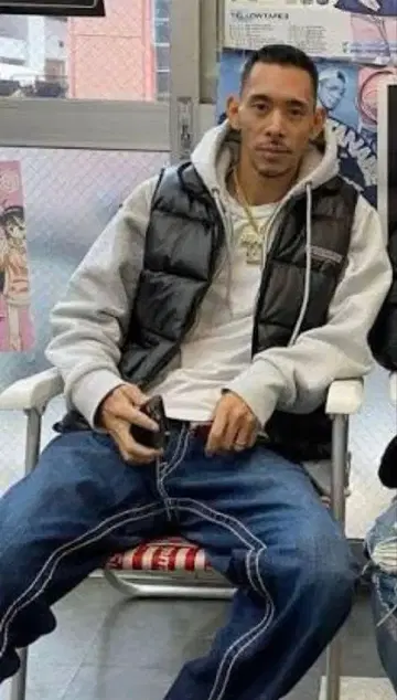 트루릴리젼 플레어 데님 팬츠 io 착용