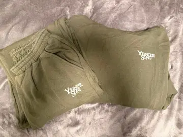 Younger Song 셋업 올리브