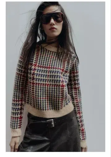 이번 시즌 ZARA 니트 미사용 새상품 L