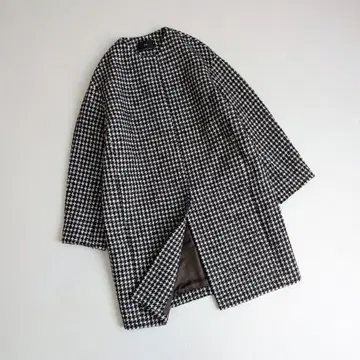 23구 체크 트위드 노카라 코트