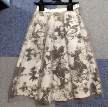 새상품 FRAY I.D 로즈 샤샤 스커트