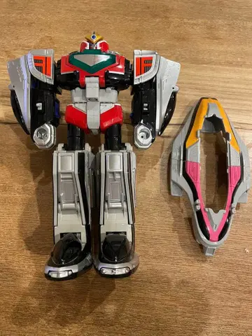 정크제품 미래전대 타임레인저 로봇