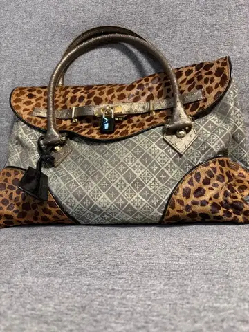 russet 레오파드 무늬 토트백