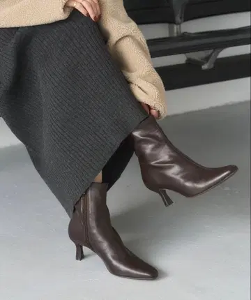 [ 새상품급/품절 ] 루탈론/6cm 프렌치 스퀘어 핏 숏부츠