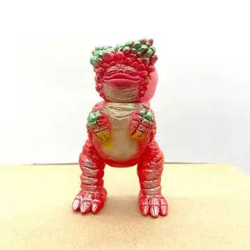 얼어붙은 땅 피그몬 만보 보통색 빨간색 WF2025 겨울