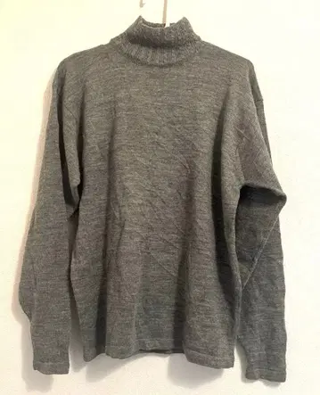 해외 구제 의류 그레이 터틀넥 스웨터 M