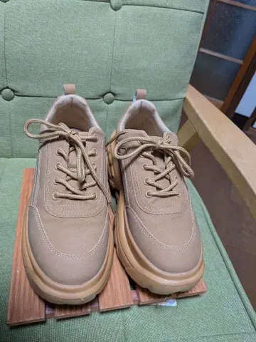 베이지 통굽 스니커즈 여성용