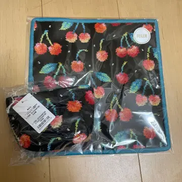 러브러리 바이 페이러 FEILER 체리 도트 손수건 파우치 스몰 블랙