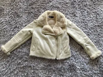 ZARA 무스탕 코트 크림색